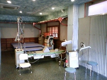 えばら駅前整形外科醫院内の、昭和３０年代の路地裏の風景
